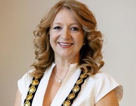 Nicola Evans cropped