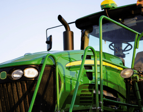 tractor[freepik]
